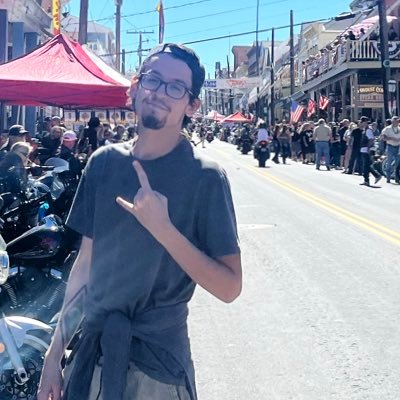 SlimPikkin's profile picture. I enjoy pro wrestling & sports in general. #FlyEaglesFly #LightTheBeam #AEWDay1 👹 #Faithful 🙏🏼