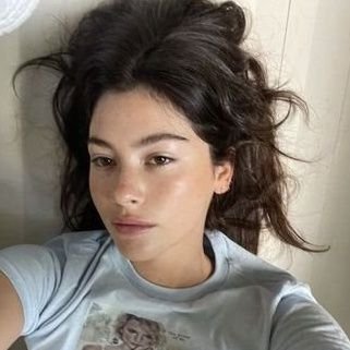 naraniesta8's profile picture. el barca és la nostra vida// i have a messy bun and my mother sold me to @onedirection