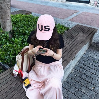 itsmeEL_10's profile picture. Bring sunshine into life through designs