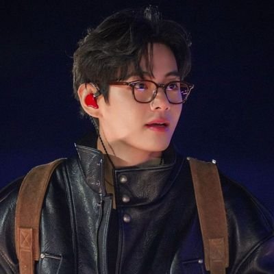 niatales_'s profile picture. OT7 + TAEKOOK 𐙚⋆.˚✨🎀 — tk writer 🩷 — 🔗https://t.co/PVAesxfRPz | bu :- @taegerkoobun