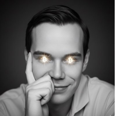 MrJorgeRios's profile picture. Marketer | Web3, Metaverse & NFT Passionate | Runner & Entrepreneur |