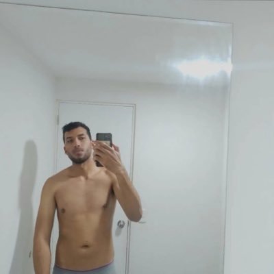 AlejandroNPCx's profile picture. i’m 🇻🇪 i’m 1.90 mts model and executive business 💻. GTA playing 🎮 and PS5 #FUCKBOY