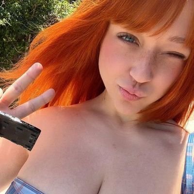 SmithEliza60434's profile picture. girl with no motivation