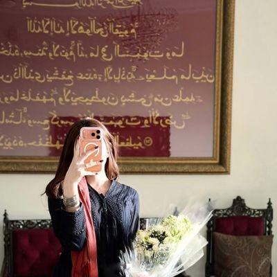 Sunainamalik15's profile picture. Trust NO ONE... Not even yourself!!!