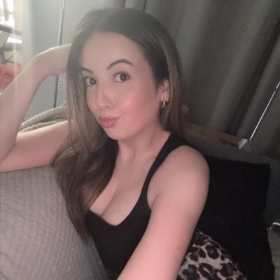 charlalicebxx's profile picture. 26 // West Midlands // @wolves