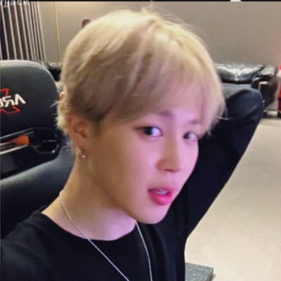 parkjeonmel's profile picture. lost in the lights ⋆☪︎ ִ⋆ ֺ⭑