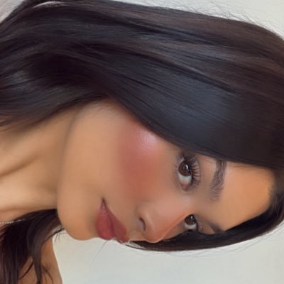 notiddiesbitch's profile picture. 222