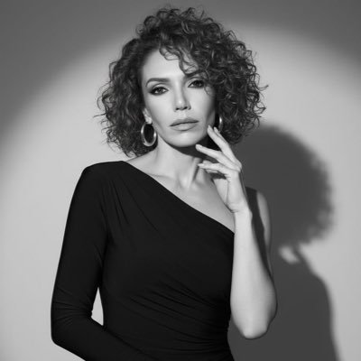 militandoJB's profile picture. Sou feita de fé, ternura e coragem; o tempo pode lapidar-me, mas jamais apagará a minha essência. 100% Bolsonaro 🇧🇷🇨🇦