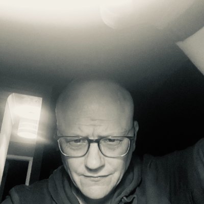 rho__se's profile picture. 