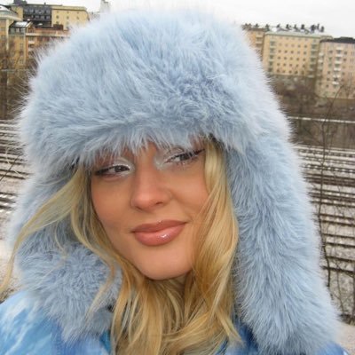 finelinejeni's profile picture. we’ll be alright ౨ৎ 📖 53