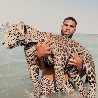 therealtarxann's profile picture. WYLDLIFE content, including animal bites, animal feeding, traveling to exotic places, my own personal collection , and more.