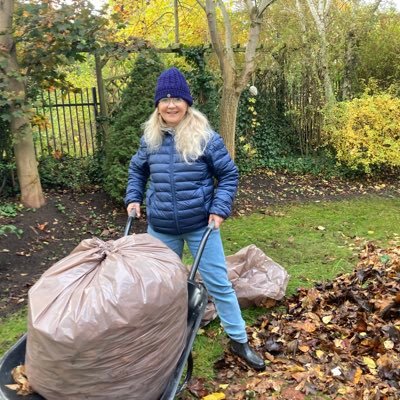 sochanska's profile picture. The key is to keep company only with people who uplift you, whose presence calls forth your best. Epictetus