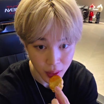 koosdimpIe's profile picture. 24/7 jikook brain rot ♡ #1 spideykoo enthusiast !!