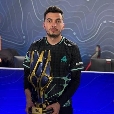 woxicfedaisi's profile picture. 左手狙神 | FULL TIME WOXİC FAN | @uaqgrup Moderator | #navination #ForzAurora | @w0xic🌹