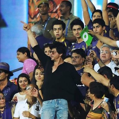 LuckyParaste13's profile picture. KKR💜 NEYMAR 💛MESSI🩵