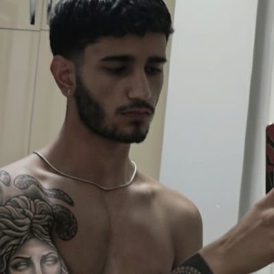 firatssvn's profile picture. ✊🏻YAŞASIN SOSYALİZM VE LAİKLİK ✊🏻