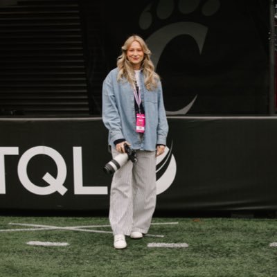 reganyoakam's profile picture. Intense lover of my people, a dinner date & a good outfit | Dayenu | chasing stories to capture | @uofcincy Alum | @bearcatjournal