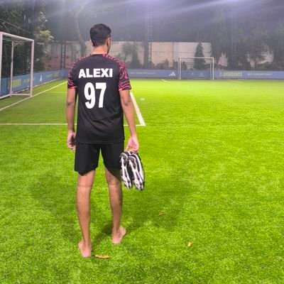 visheshpraani's profile picture. Liverpool FC #YNWA | Data Analyst | Artist