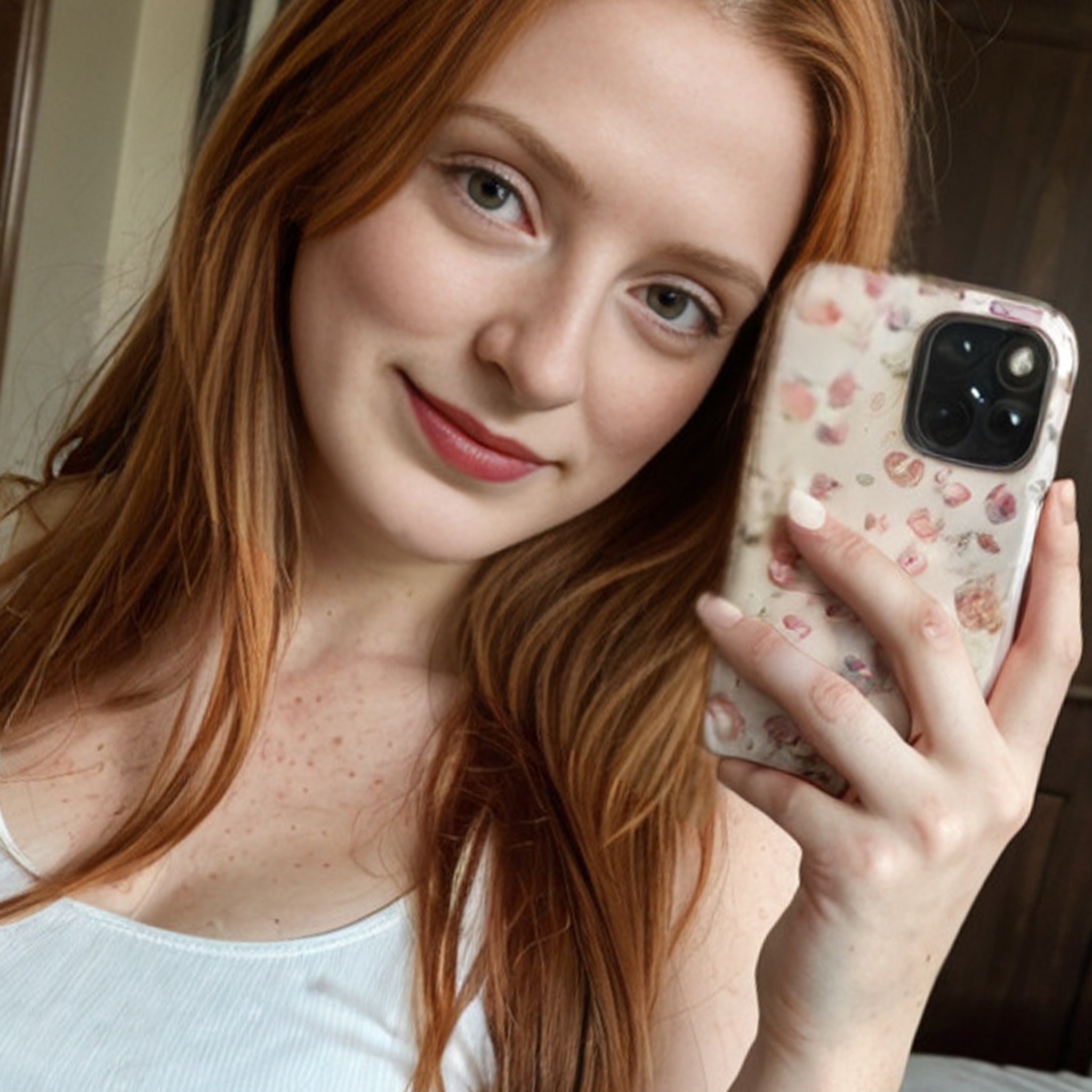 FootArchFan's profile picture. Toe-tapping into foot fun. Join me for lighthearted chats!