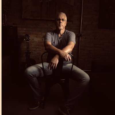 JCPinilla's profile picture. Trader de Opções (27 Anos de Mercado). Especialista em Performance Financeira e Nutricional. Te ajudo a dominar sua biologia e emoções para vencer o mercado.