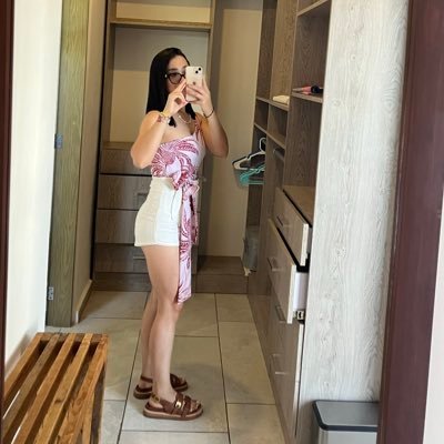 bysarahiii's profile picture. Ingeniera⚡️-Fundadora & dueña de Classic Girl 💛