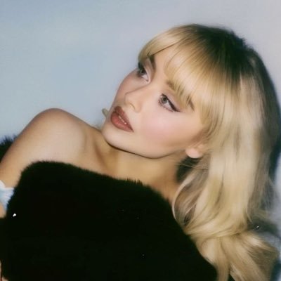 motiteaveille's profile picture. ⃗.✶ if lucifer saw you, he'd kiss your eyes and start to believe in god ☽ SHE/HER【09/10📖】LN4 GB5 #TwitteroweKsiążkary ੈ·˖✶