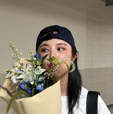 wheemungie's profile picture. NOT NEW!
mamamoo▪️chungha ▪️ wekimeki▪️stayc▪️ qwer