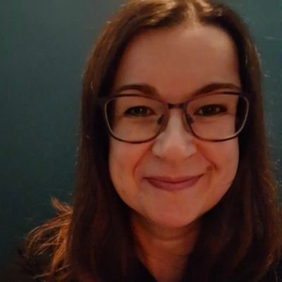 TerriLBenn's profile picture. Books📚 cinema📽 yoga🧘‍♀️friends👭👬👫wine & cock(tails)....lots of wine 🥂 School club assistant 🤾‍♀️🤾‍♂️ Mum of 2, wife of 1, amongst other things 🤷‍♀️