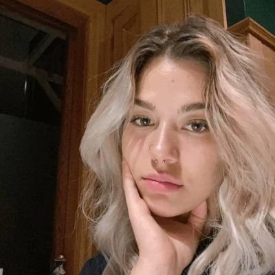 miraannabel1245's profile picture. Fun to have fun with 😊 Liverpool FC👋