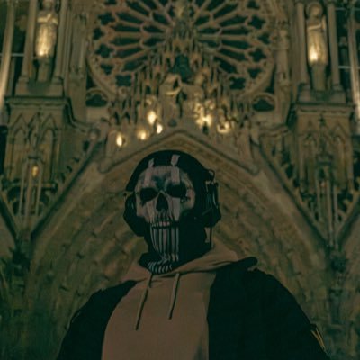 PeligatIsaac's profile picture. Lvl 20 
Cmd of the Lambda-5 "White Rabbit" SCP MTF 
Cosplayer 
Airsofter