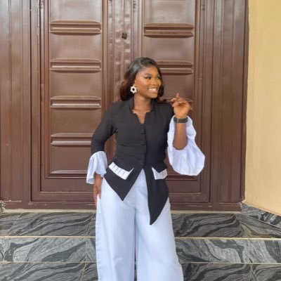 Dahmiey2's profile picture. God's favourite|| Medicine|| An inspired queen with huge dreams👑||The blue army 💙⚽️