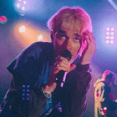 rodeofaist's profile picture. movies, music, & minecraft youtubers 🦴 dodge mason + scott mccall irl