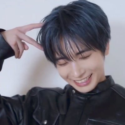 tyuntooth's profile picture. we do it for love