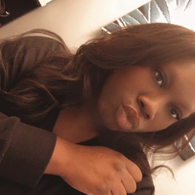 alexusnotalexa_'s profile picture. former bada bing girl