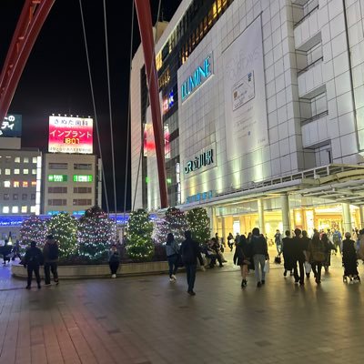 d42_issy's profile picture. 凍りすぎてそろそろ立川のアナと雪の女王になれる気がするねん。いつも私がすみません。フォローの方々に感謝です。わたくし石山です。