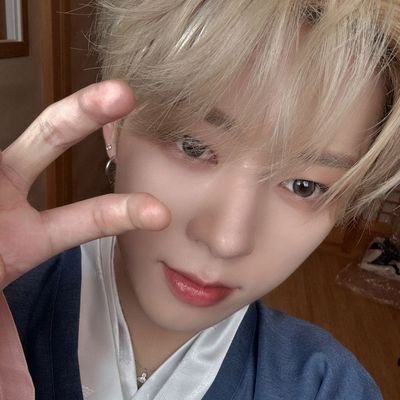 benji_limzz's profile picture. stan NOWZ
☸️