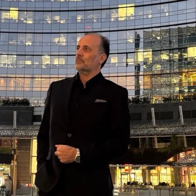 MaurizioG17's profile picture. 