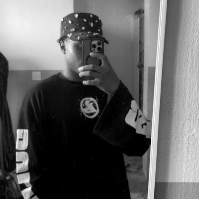 mistrrgl's profile picture. gyrate🙏🏾