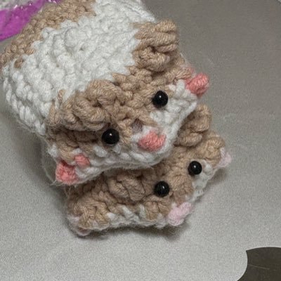 mintteu04's profile picture. 