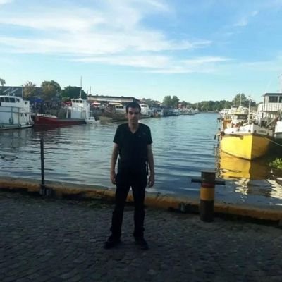 gonzafer1985's profile picture. 🇺🇾
Goes ❤💙🏀
Cerrito 💛💚⚽
✝=♡
Rock 🎶🖤🤟🏼
❄️🥶