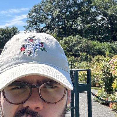 autoionized's profile picture. the new yorker’s biggest fan, they/them