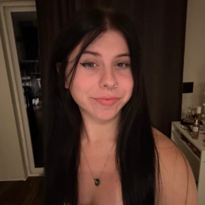 imafinity's profile picture. 21 | i luv r6 |