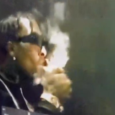 y3buhami's profile picture. 