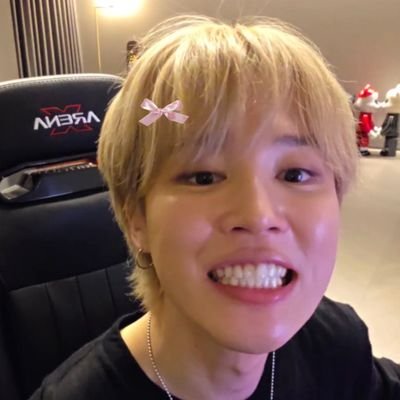daisyjonesi's profile picture. but daddy i love him (yoongi)