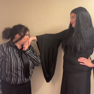 lesbian_isms's profile picture. 29•she/her•happily taken lesbian💕