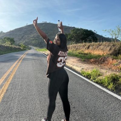 dallilacruzz's profile picture. Entre ser e não ser, eu sou!👑