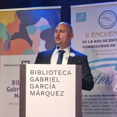 EmersonAyllon's profile picture. El verdadero cambio se logra, cuando nuestro interior es sacudido por la Fuerza del Amor...