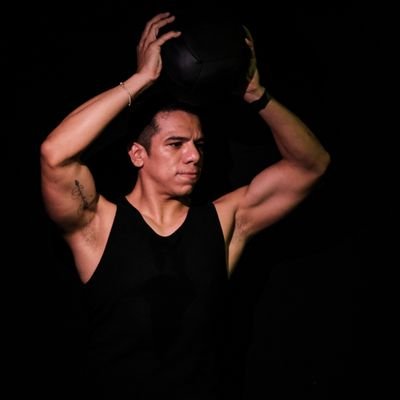 abrahamf_13's profile picture. We're all connected 🍃