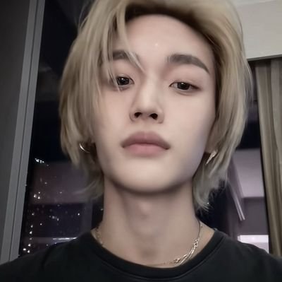 wlnbin's profile picture. みわくてき, with my honeyed voice; 𝘐 𝘣𝘦𝘨𝘶𝘪𝘭𝘦. ᅠᅠᅠ
ᅠᅠᅠ
ᅠᅠᅠ ᅠᅠᅠ