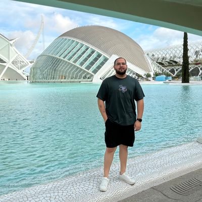 rafaaaaaaaxd's profile picture. console.log("Software engineer"); y a veces twittero